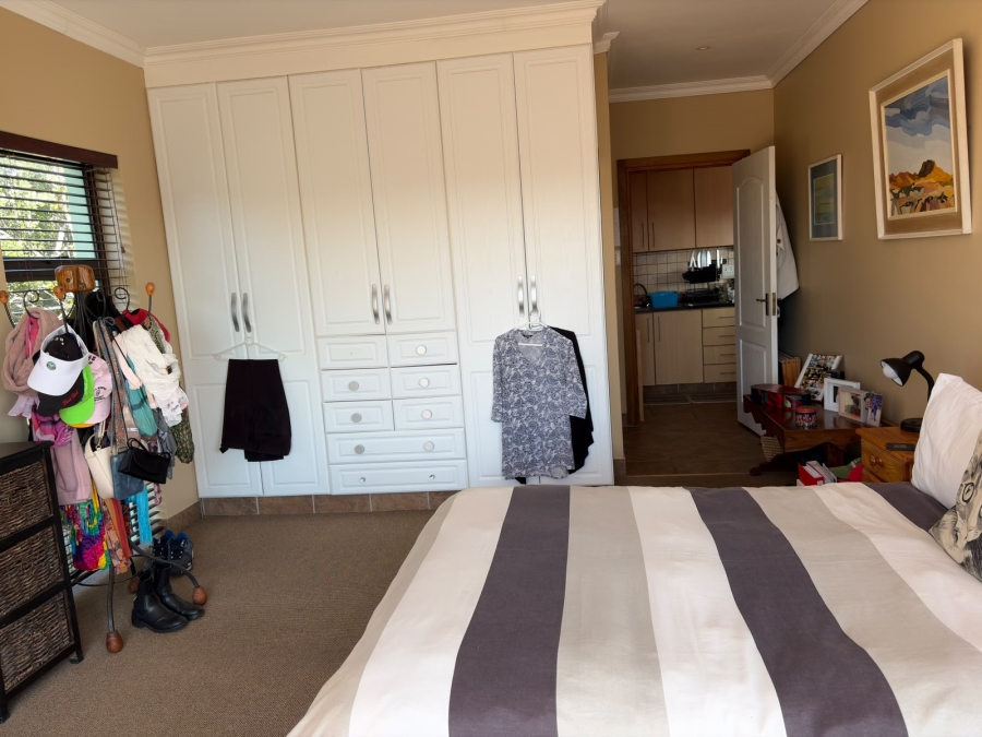 6 Bedroom Property for Sale in West Bank Eastern Cape